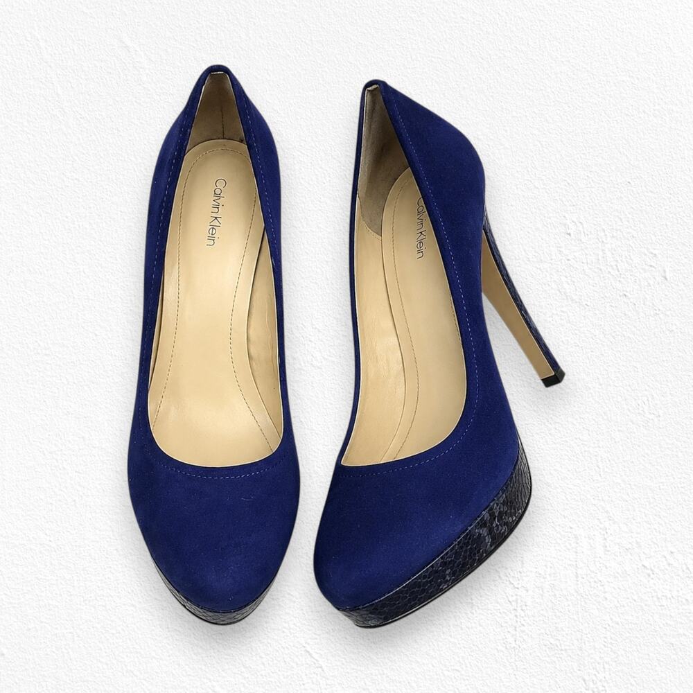 Calvin Klein Blue Suede Snakeskin Round Toe Kendall Platform 5 in Heels Size 8.5